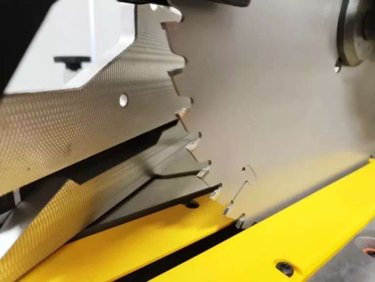 UKOŚNICA DEWALT DWS780-QS