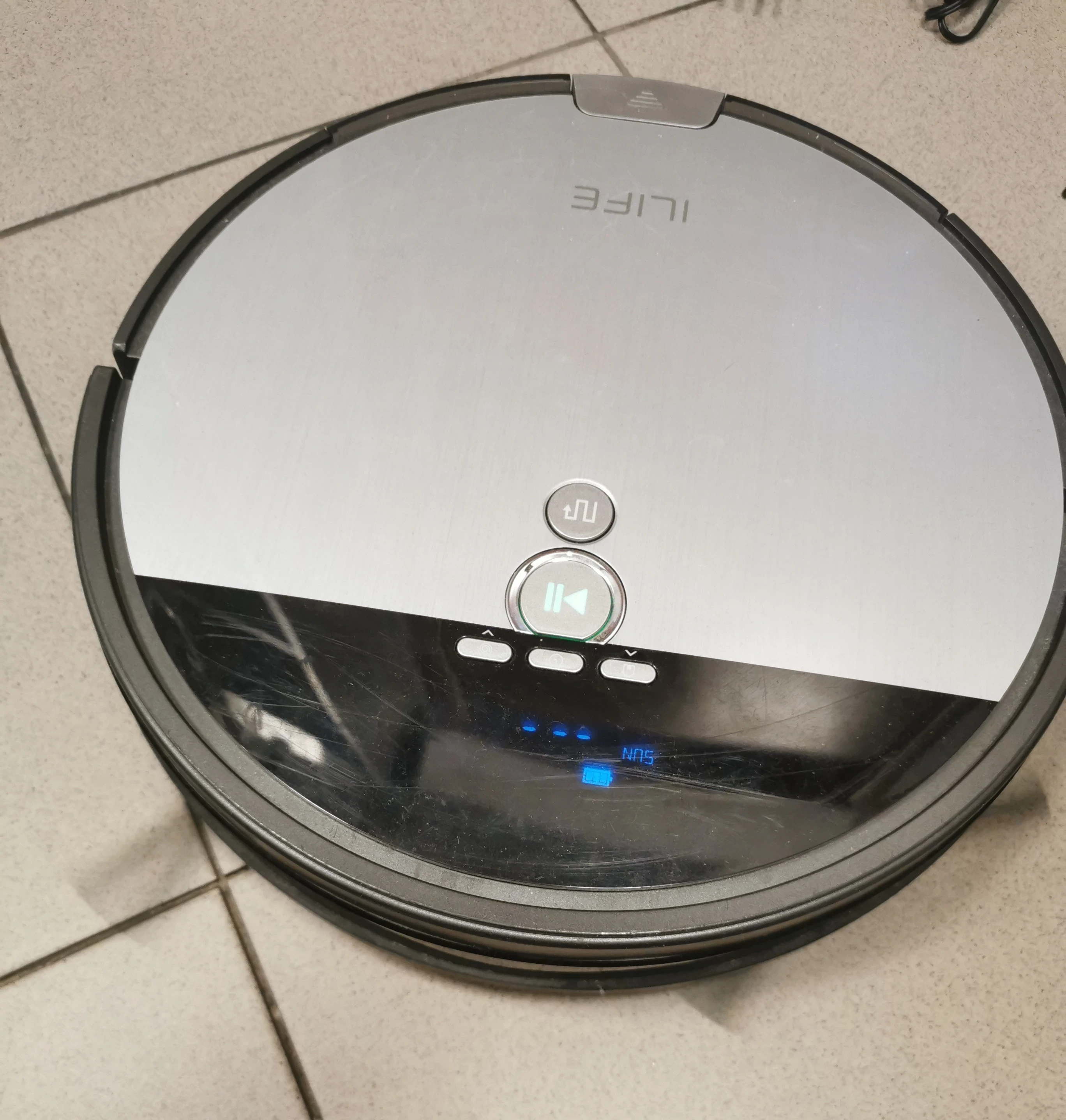 odkurzacz-robot-ilife-v8s-stan-11323-238062