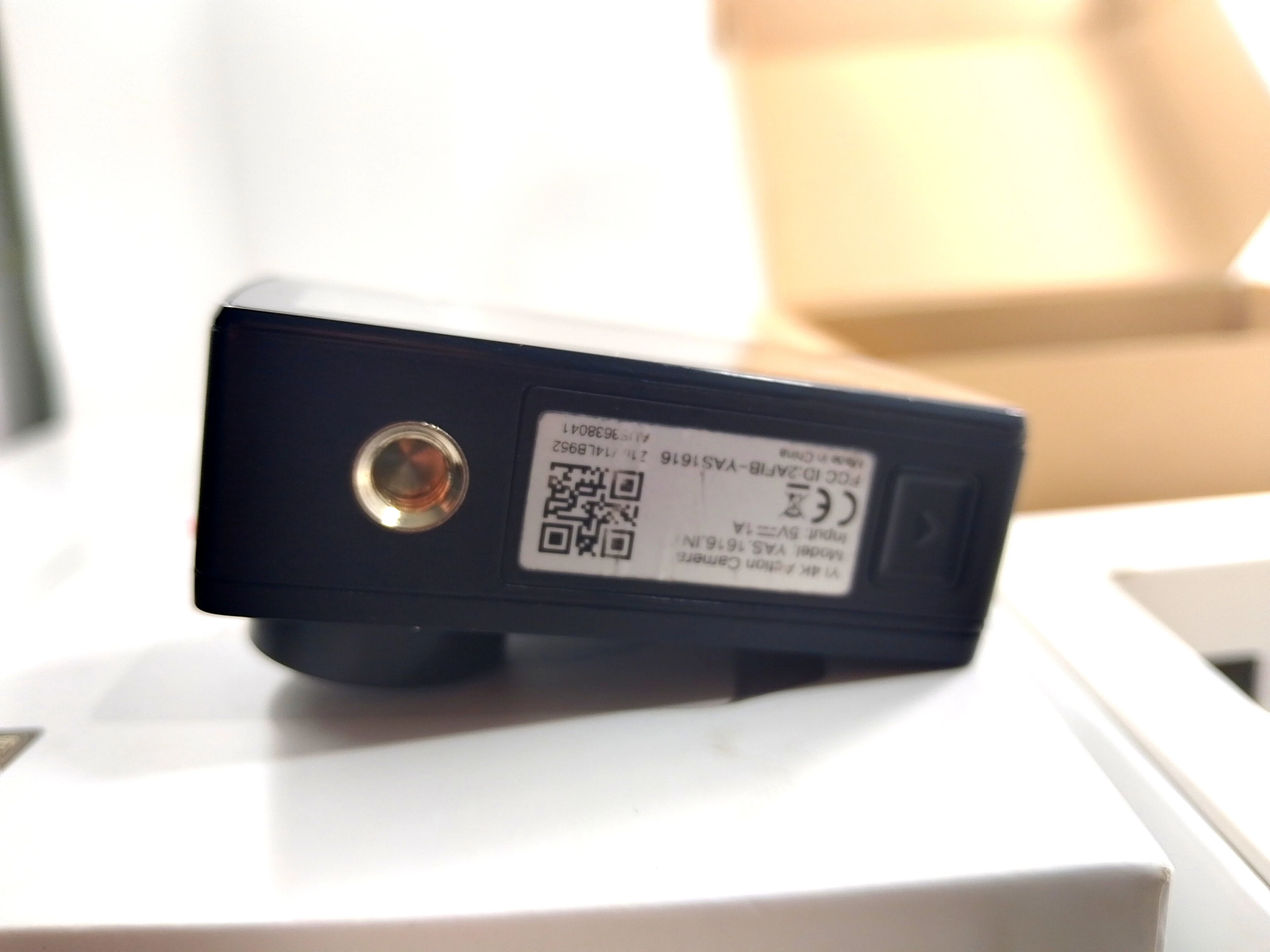 kamera-sportowa-xiaomi-yi-4k-action-czarnaobudowa-pud-stan-11323-2