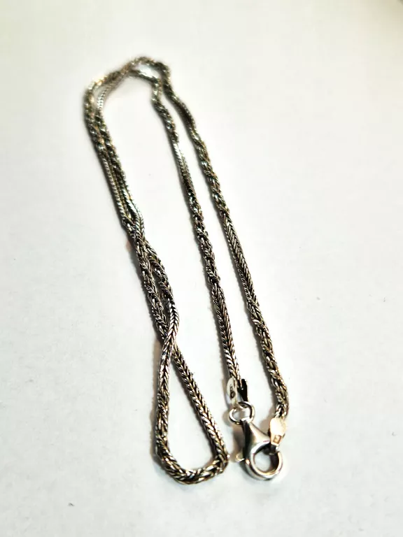 PRZEPIĘKNY SREBRNY ŁAŃCUSZEK 8,32 G 925