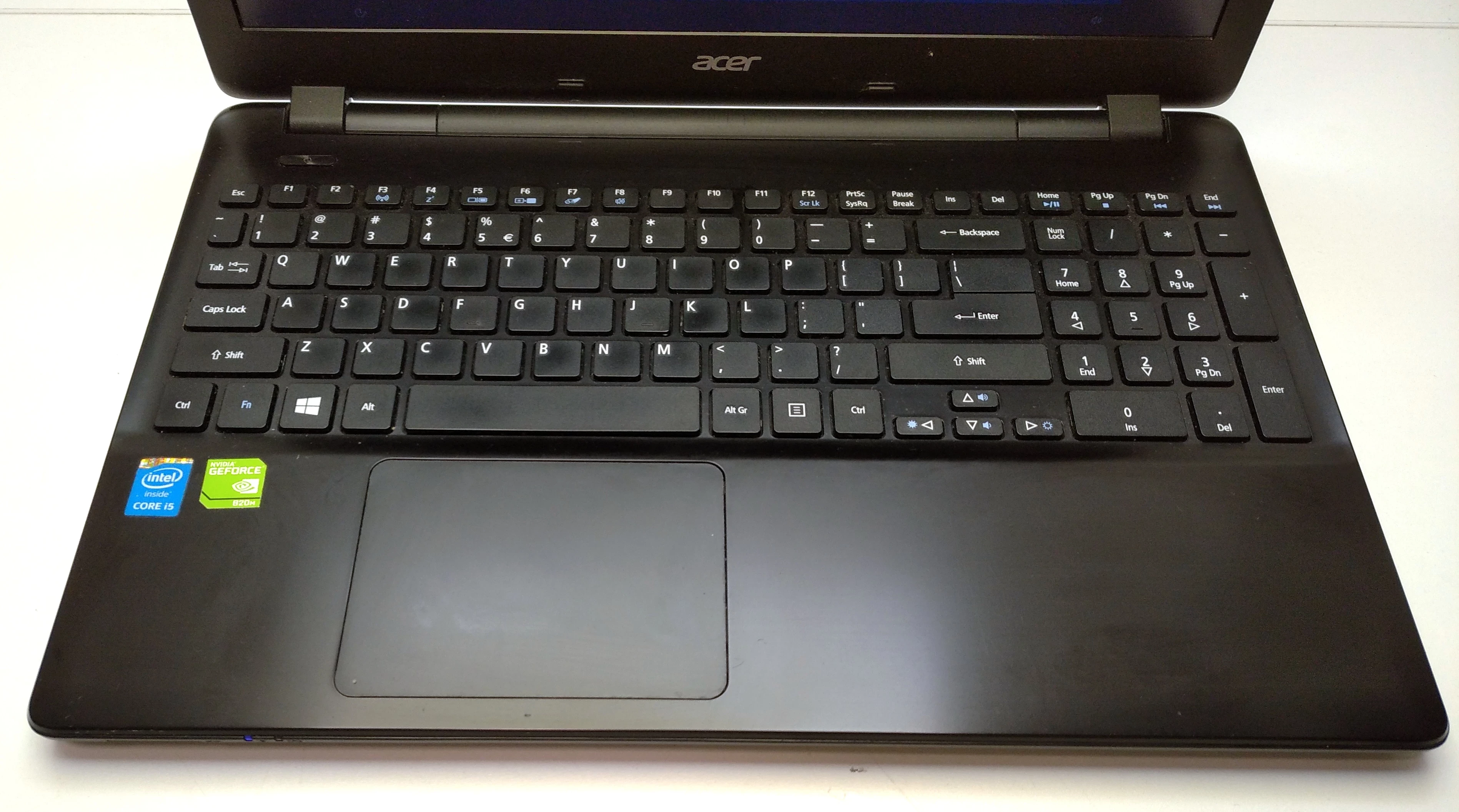 laptop-acer-aspire-e5-571g-8-gb-1-tb-i5-5200u-win-10-home-zasilacz-ean-gtin-4713392153402