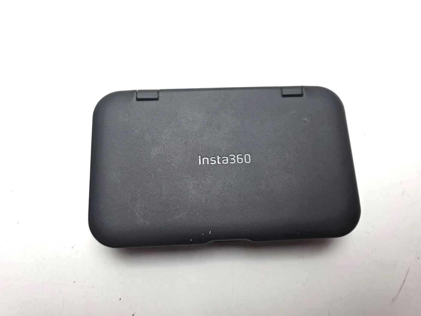 insta360-ladowarka-przenosna-portable-charging-case-niepodleglosci-393-gryfice