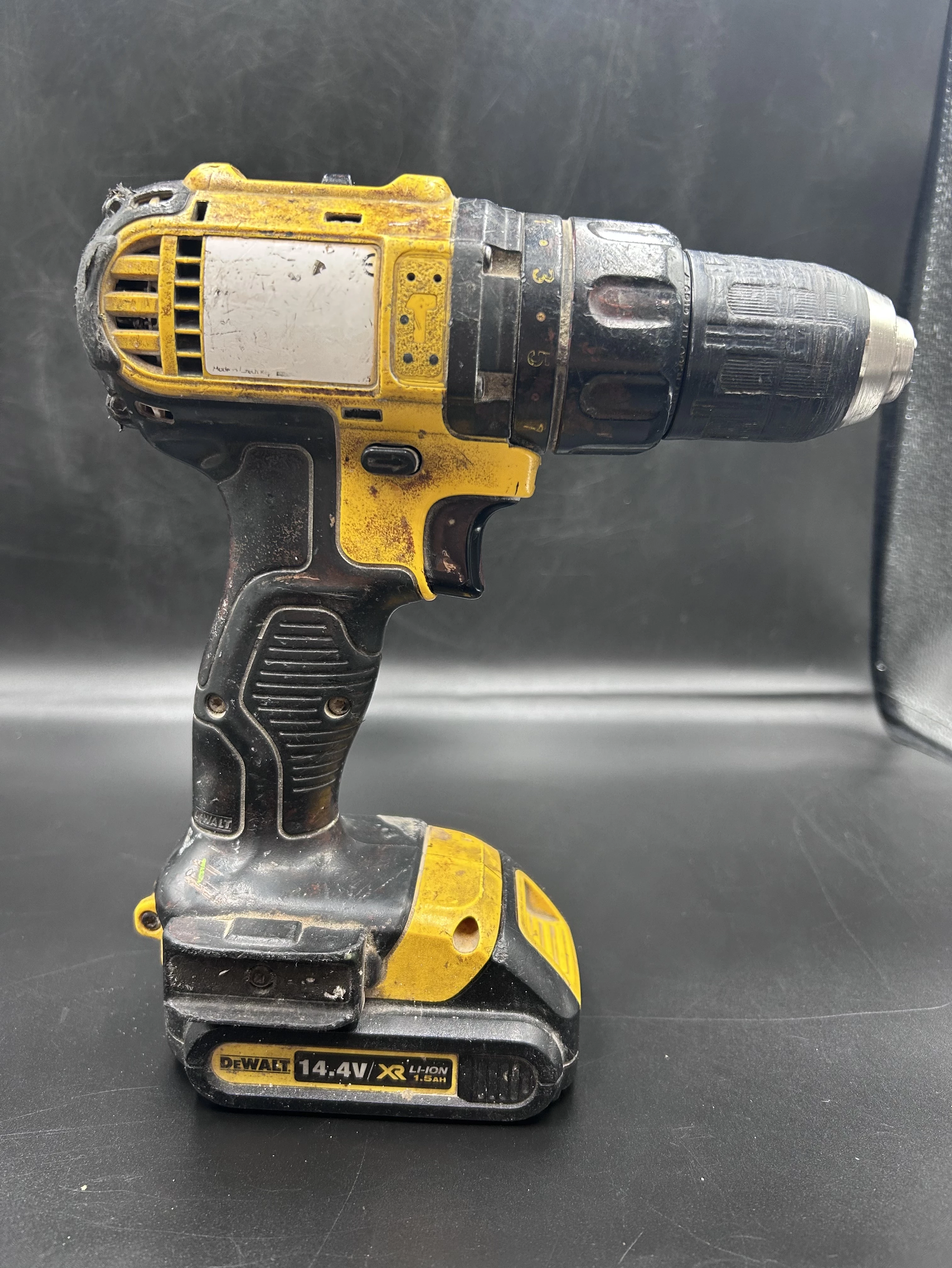 wkretarka-dewalt-dcd780-2-baterie-ladowarka-napiecie-v-128551-6