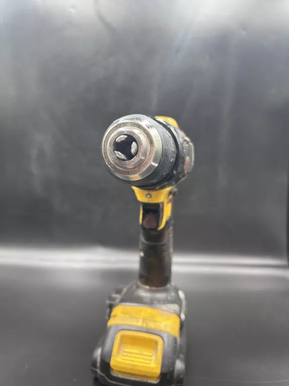 wkretarka-dewalt-dcd780-2-baterie-ladowarka-rodzaj-silnika-204657-221321