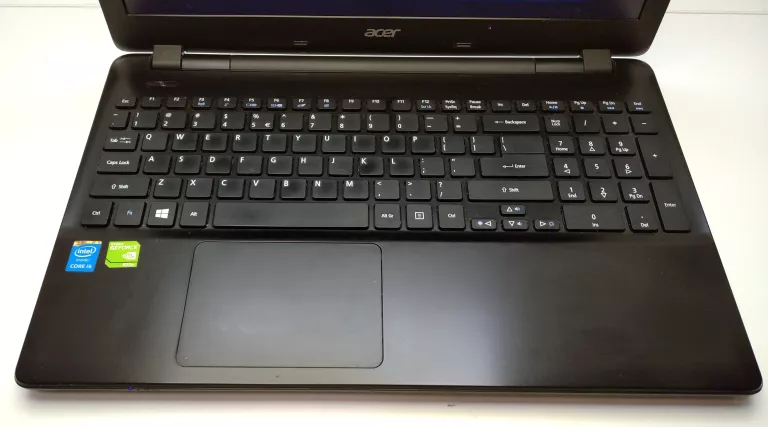 laptop-acer-aspire-e5-571g-8-gb-1-tb-i5-5200u-win-10-home-zasilacz-ean-gtin-4713392153402