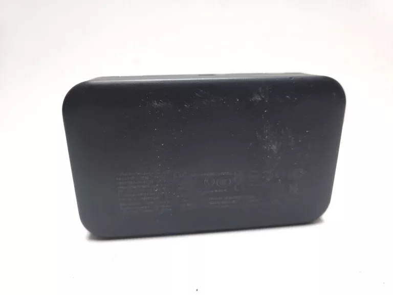 insta360-ladowarka-przenosna-portable-charging-case-rodzaj-226645-316465