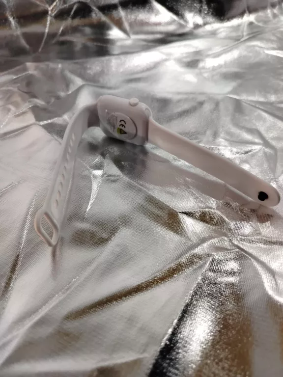 ZEGAREK ELEKTRONICZNY BIAŁY