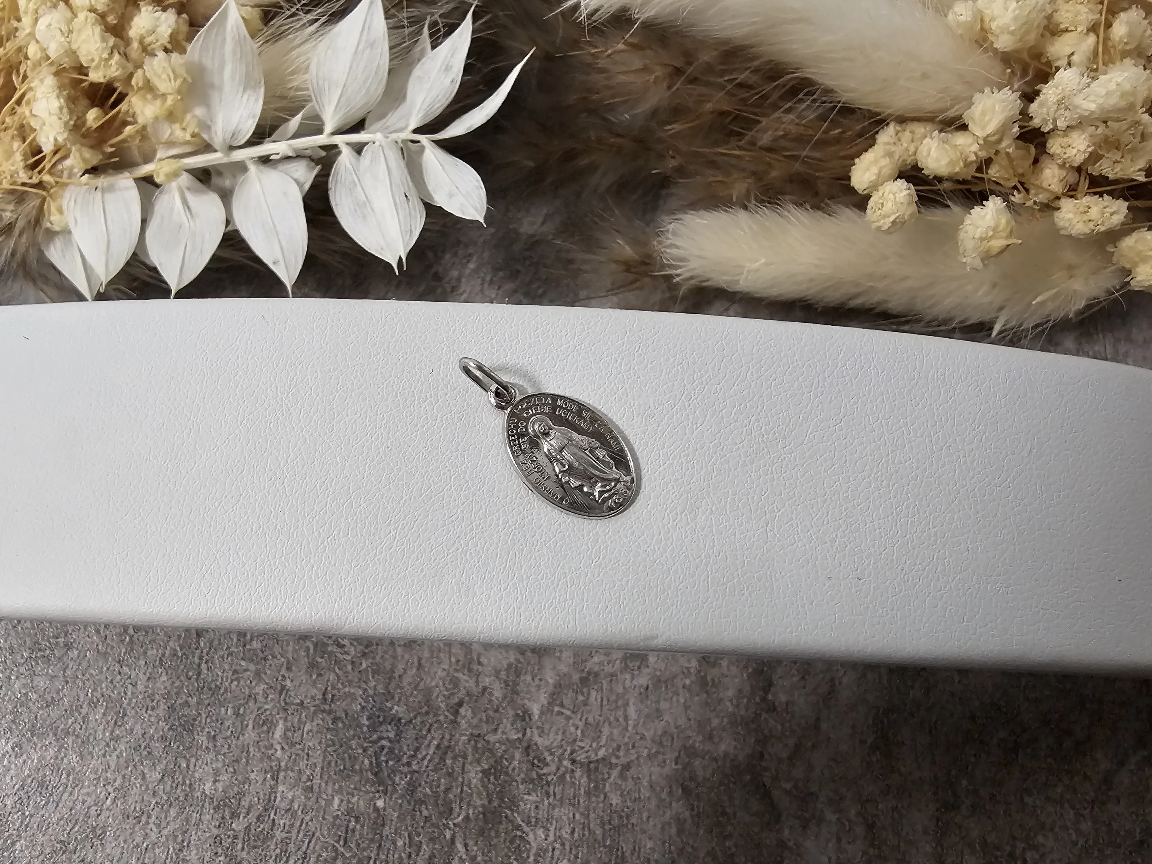 biale-zloto-medalik-585-094g-cieszynska-128-bielsko-biala-bis