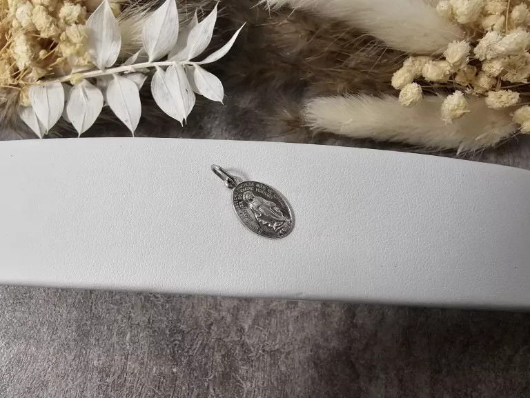 biale-zloto-medalik-585-094g-cieszynska-128-bielsko-biala-bis