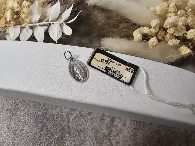 biale-zloto-medalik-585-094g-marka-248811-958954