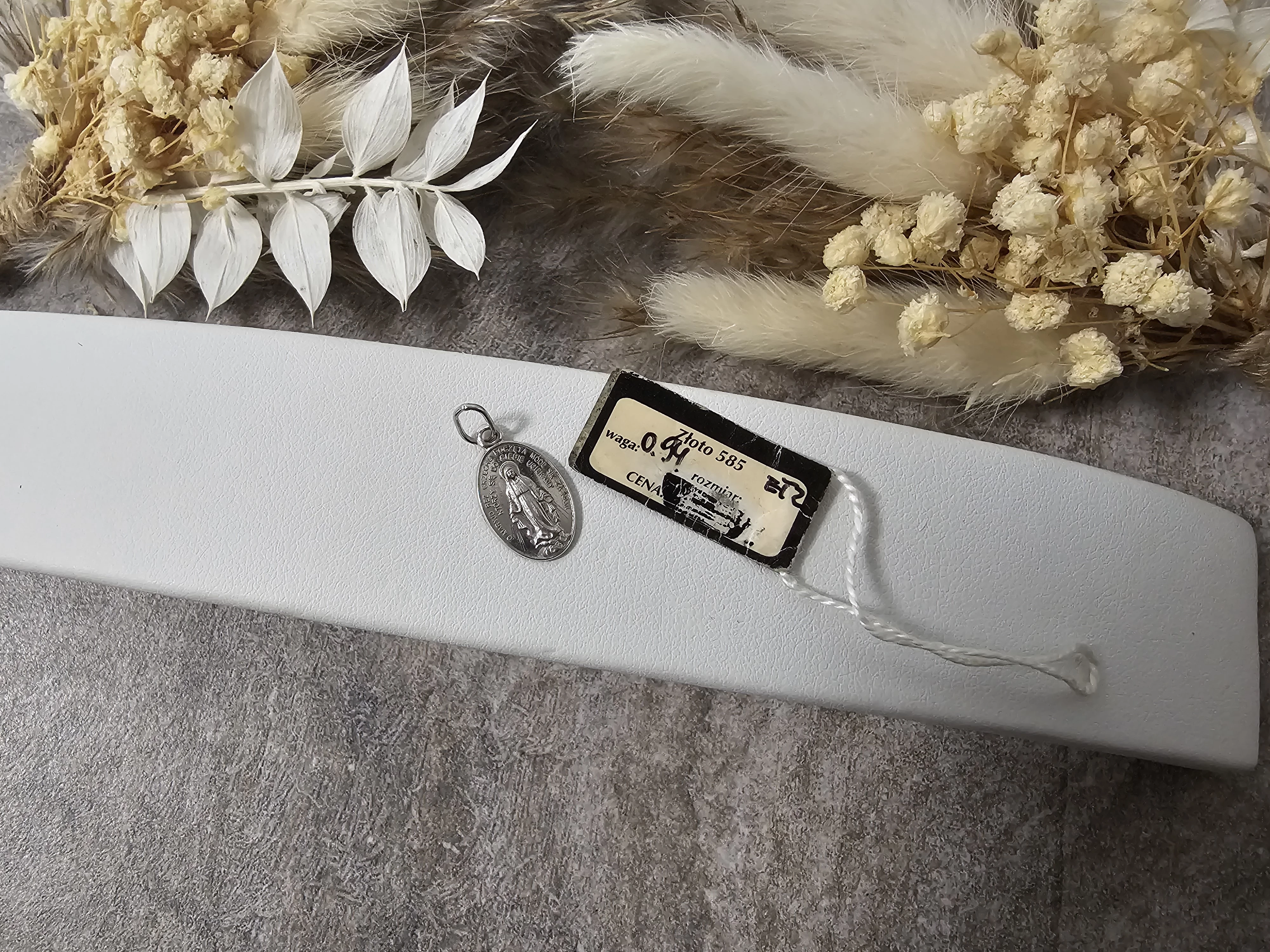 biale-zloto-medalik-585-094g-cieszynska-128-bielsko-biala-bis