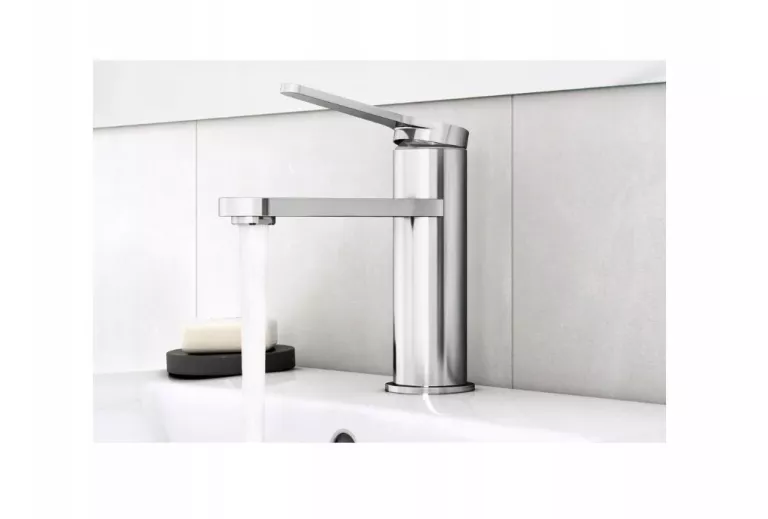 BATERIA UMYWALKOWA STOJĄCA ESSENTIAL CHROM