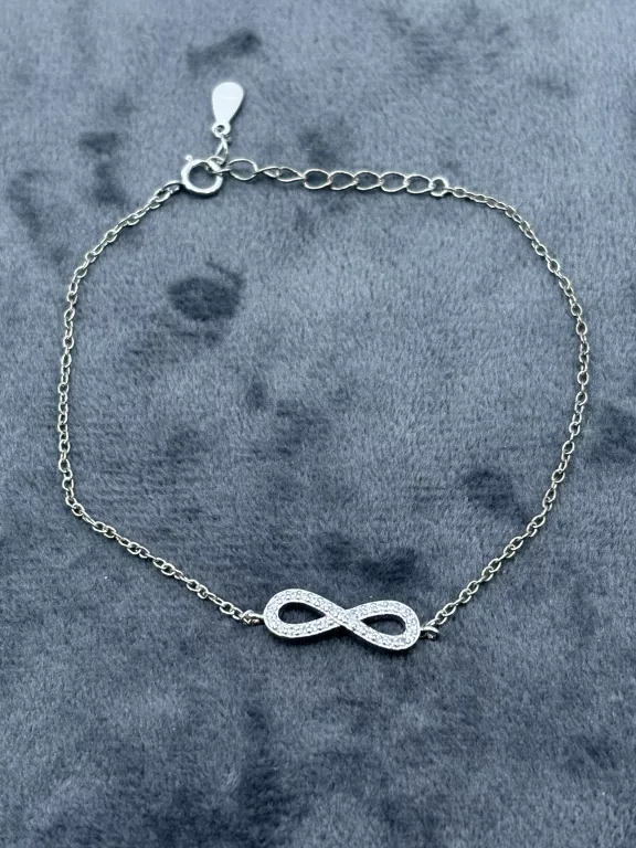 ŚLICZNA SREBRNA BRANSOLETKA ZZNAKIEM NIESKONCZONOŚCI Z CYRKONII
