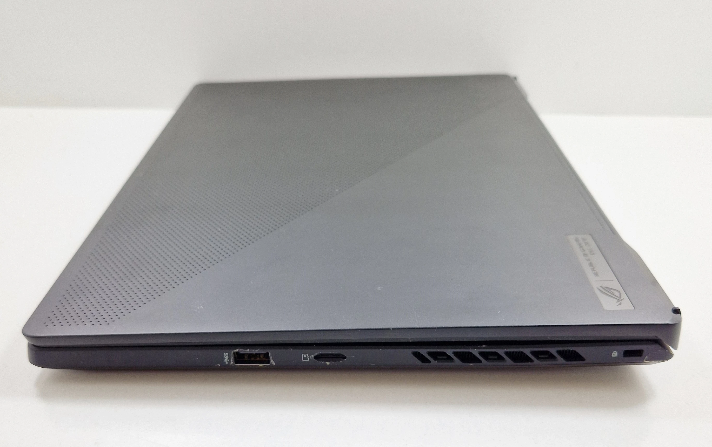 laptop-asus-rog-zephyrus-m16-gu603hr-k8021r-i9-32gb2tb-rtx-3070-win11-pro-typ-dysku-twardego-128550-2