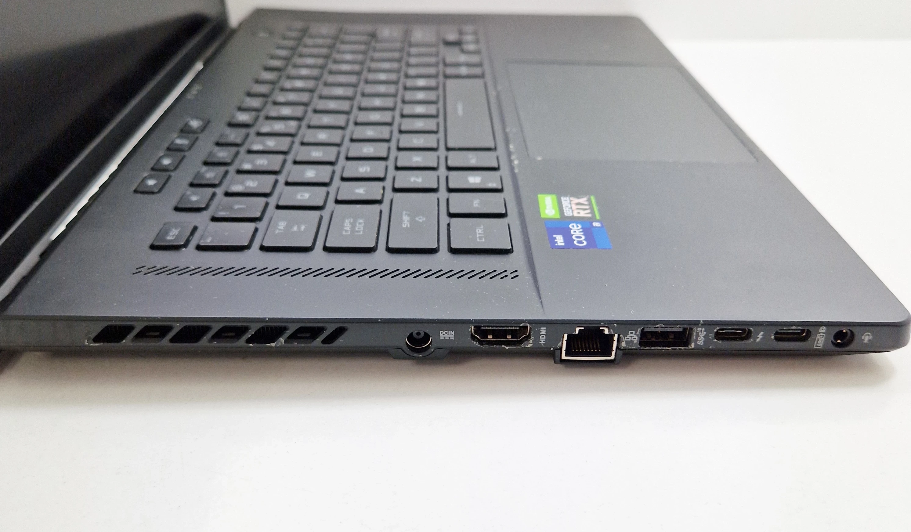 laptop-asus-rog-zephyrus-m16-gu603hr-k8021r-i9-32gb2tb-rtx-3070-win11-pro-seria-procesora-4366-280181