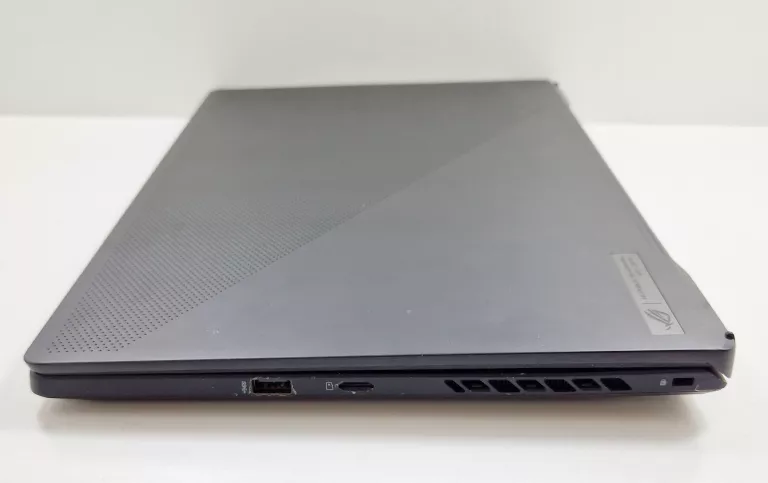 laptop-asus-rog-zephyrus-m16-gu603hr-k8021r-i9-32gb2tb-rtx-3070-win11-pro-typ-dysku-twardego-128550-2
