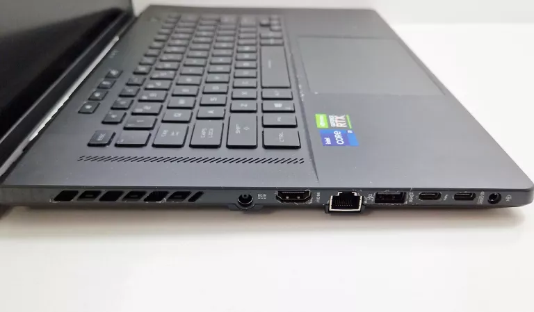 laptop-asus-rog-zephyrus-m16-gu603hr-k8021r-i9-32gb2tb-rtx-3070-win11-pro-seria-procesora-4366-280181