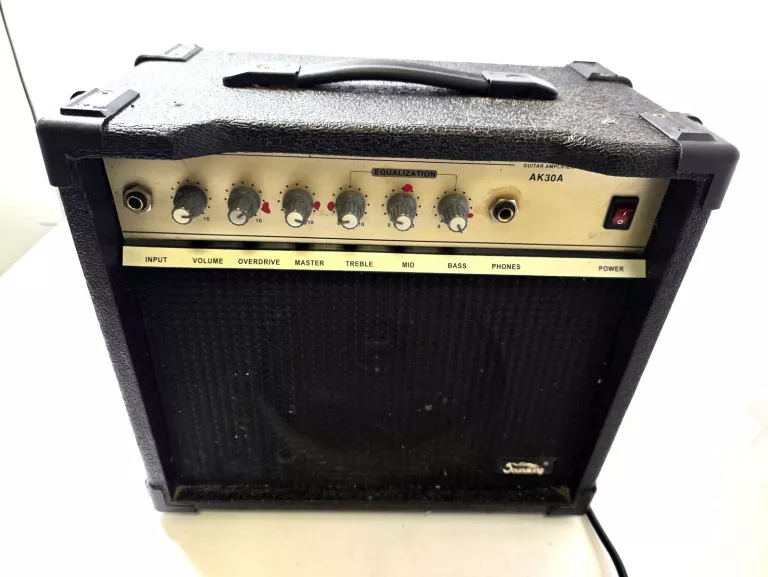 WZMACNIACZ GITAROWY 30W SOUNDKING AK30A