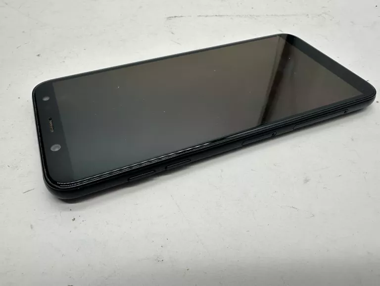 SAMSUNG A6  3/32GB 16 MP 3000MAH DS 5,6"