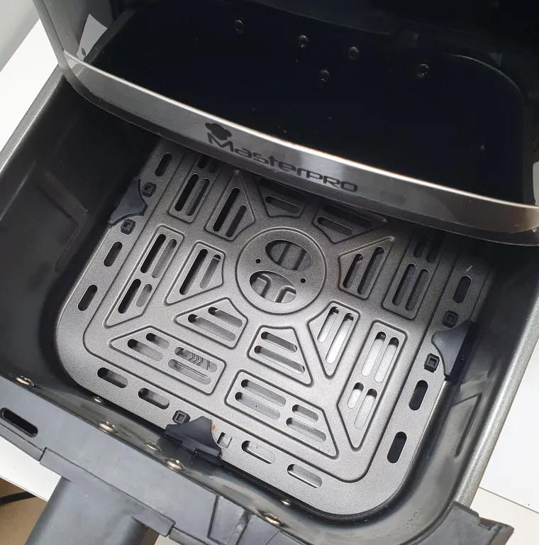 FRYTKOWNICA BEZTŁUSZCZOWA AIRFYER BGMP-9486 - 1350 W