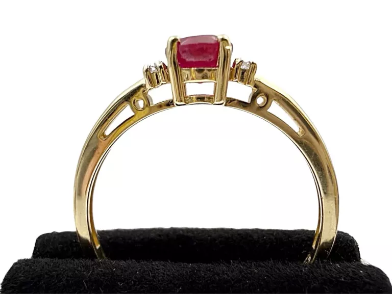 ZŁOTY PIERŚCIONEK Z RUBINEM W 1,99 G PR 585 ROZM. 19 + CERTYFIKAT