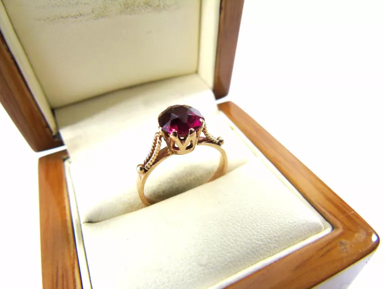 CZERWONY ZŁOTY PIERŚCIONEK PR.585 ROZMIAR 18