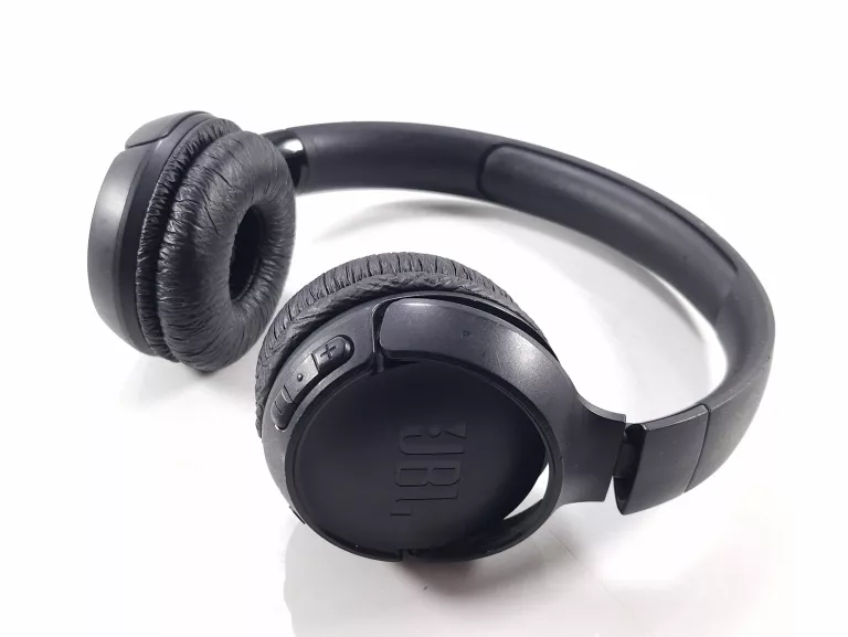 SŁUCHAWKI BEZPRZEWODOWE NAUSZNE JBL TUNE 520BT CZARNE
