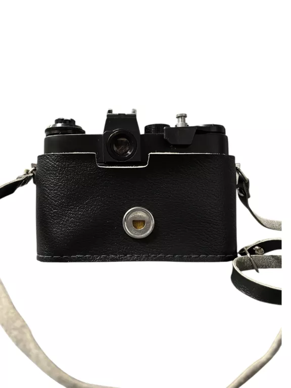 APARAT ANALOGOWY ZENIT ET Z OBIEKTYWEM HELIOS 44-M, FUTERAŁ