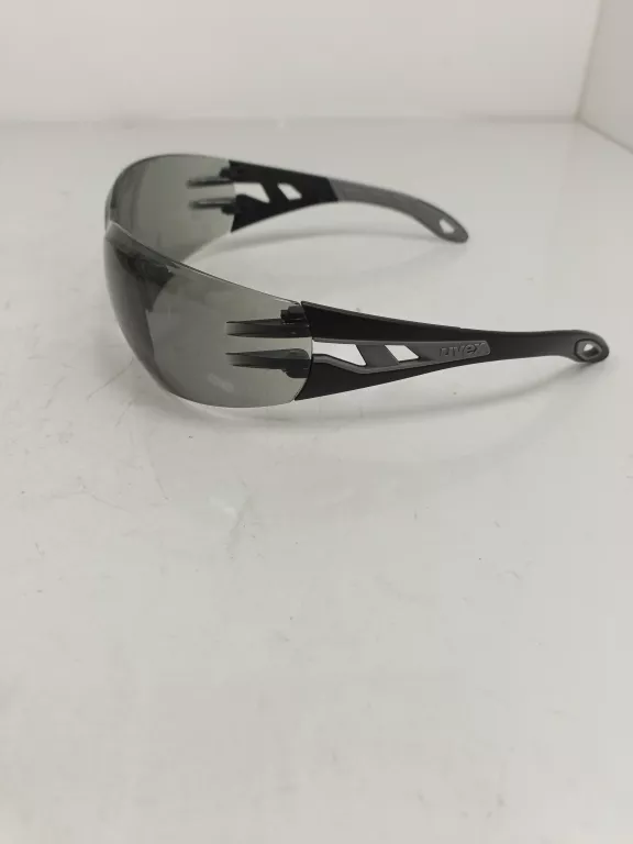 OKULARY PRZECIWODPRYSKOWE UVEX PHEOS