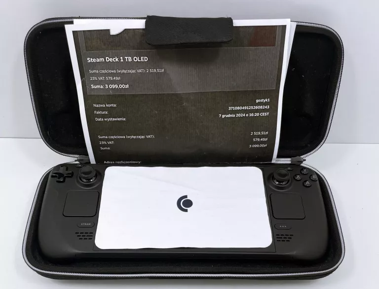 KONSOLA VALVE STEAM DECK OLED 1 TB CZARNA + ETUI + ZASILACZ + FV