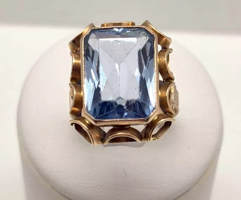 ZŁOTY PIERŚCIONEK Z BŁĘKNITNYM SZKIEŁKIEM 585 W: 7,07G R. 18