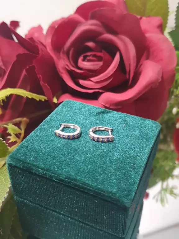 PIĘKNE SREBNE KOLCZYKI 1,29 G 925