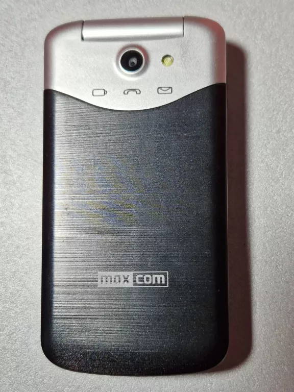 TELEFON MAXCOM MM831