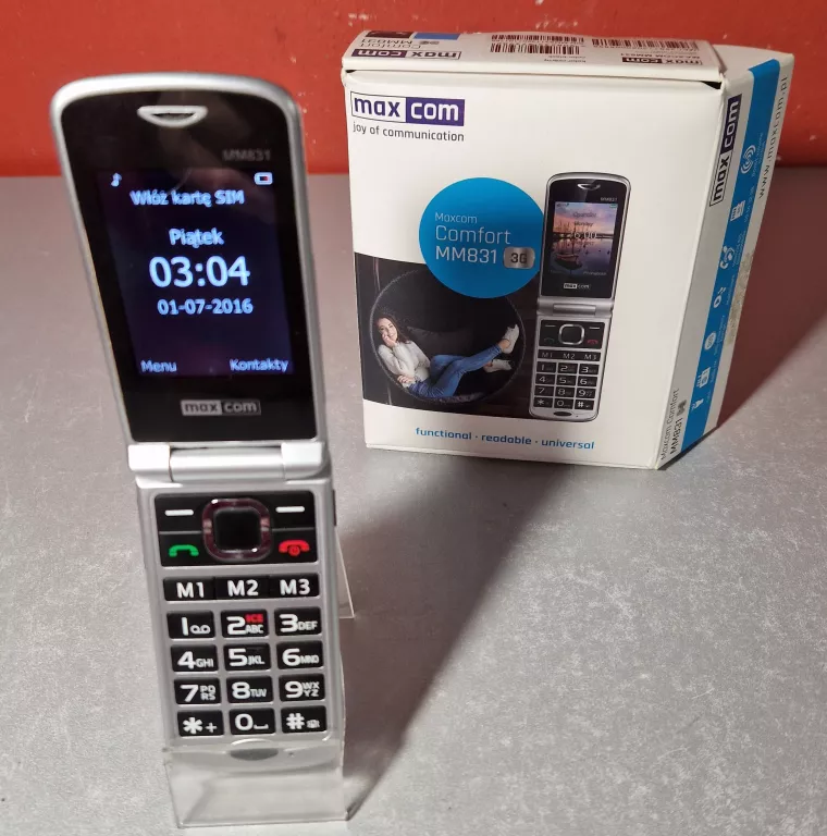 TELEFON MAXCOM MM831