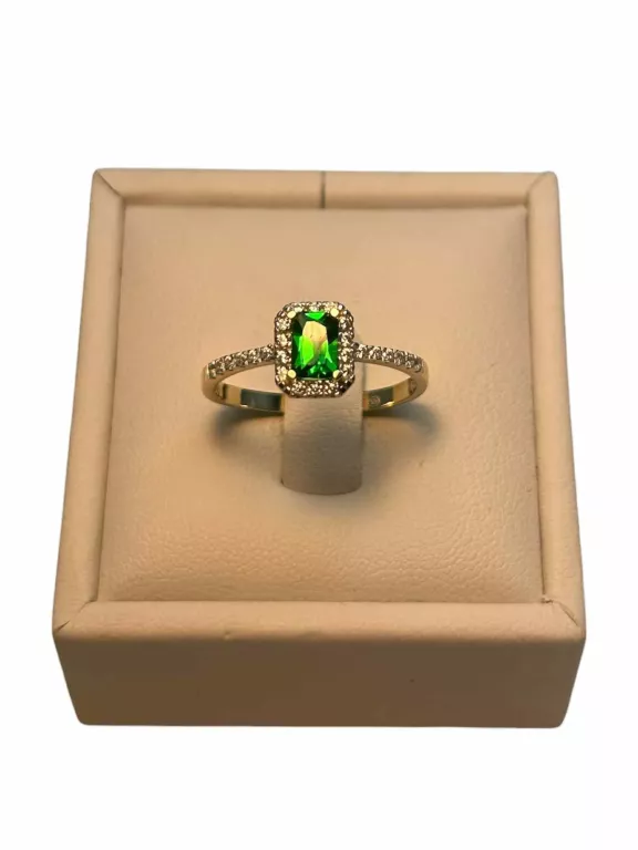 ZŁOTY PIERŚCIONEK Z ZIELONYM OCZKIEM P. 375 R.19