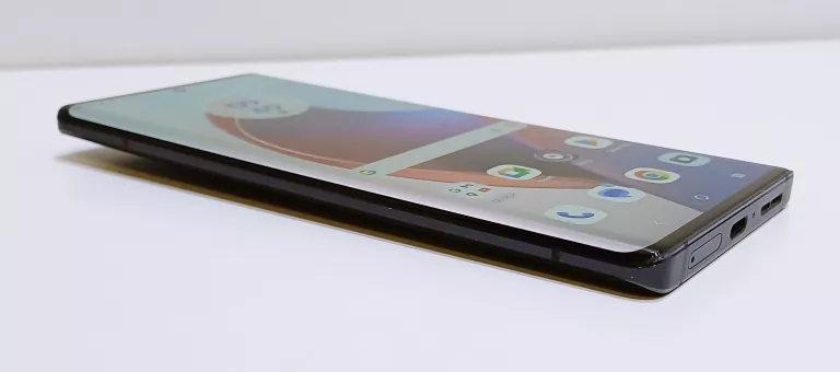 telefon-motorola-edge-30-ultra-12256gb-2sim-stan-11323-2