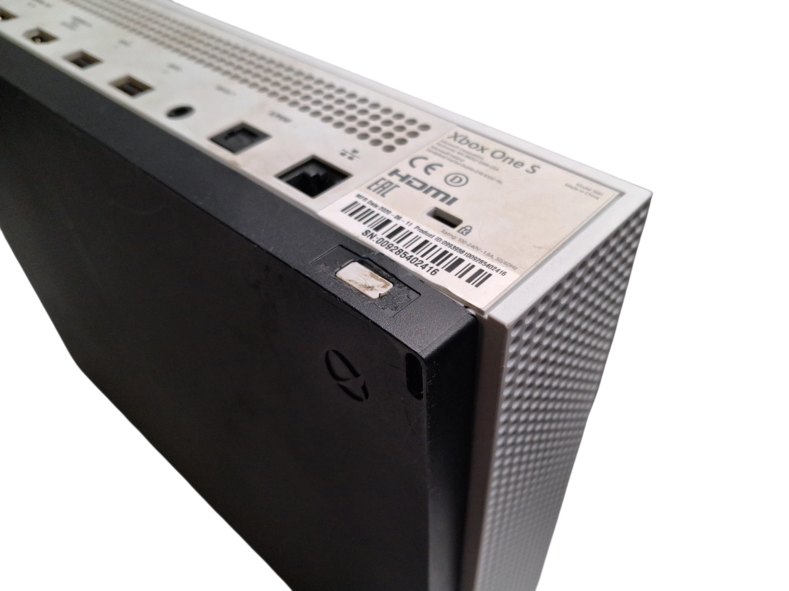 konsola-xbox-one-s-1tb-model-1681-waga-produktu-200