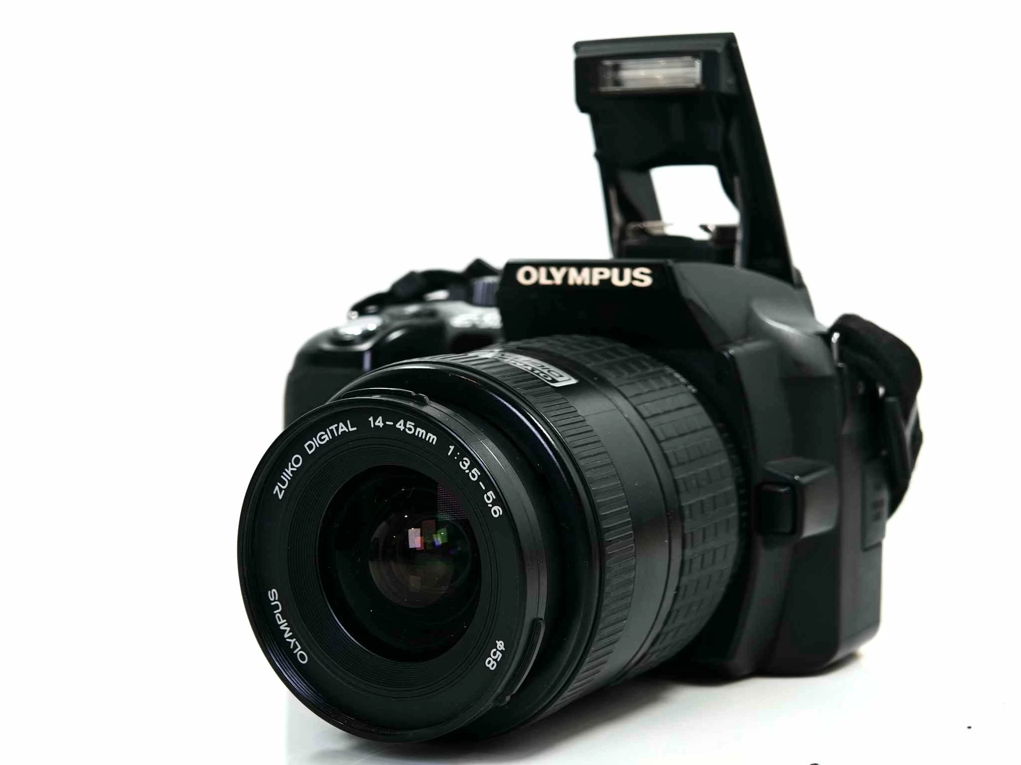 lustrzanka-cyfrowa-olympus-e-500obiektyw-olympus-digital14-45mm-rozdzielczosc-800
