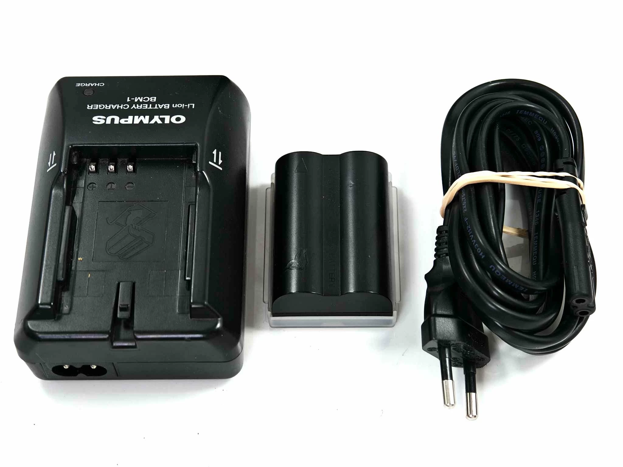 lustrzanka-cyfrowa-olympus-e-500obiektyw-olympus-digital14-45mm-ean-gtin-4250736103698