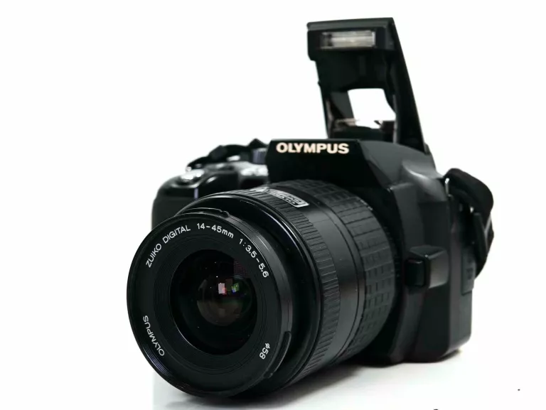 lustrzanka-cyfrowa-olympus-e-500obiektyw-olympus-digital14-45mm-rozdzielczosc-800
