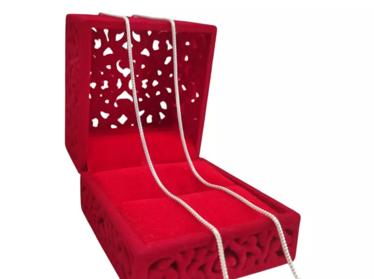 DELIKATNY SREBRNY ŁAŃCUSZEK - KOSTKA 2,93G 925 50CM