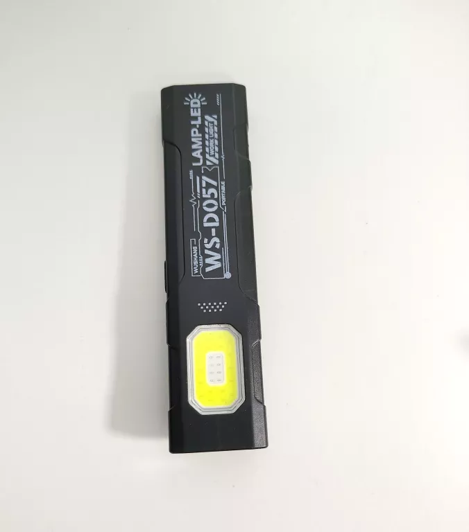 LAMPKA MAGNETYCZNA LED