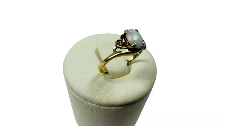 ZŁOTY PIERŚCIONEK OPAL PRÓBA 585 1,93G ROZMIAR 17