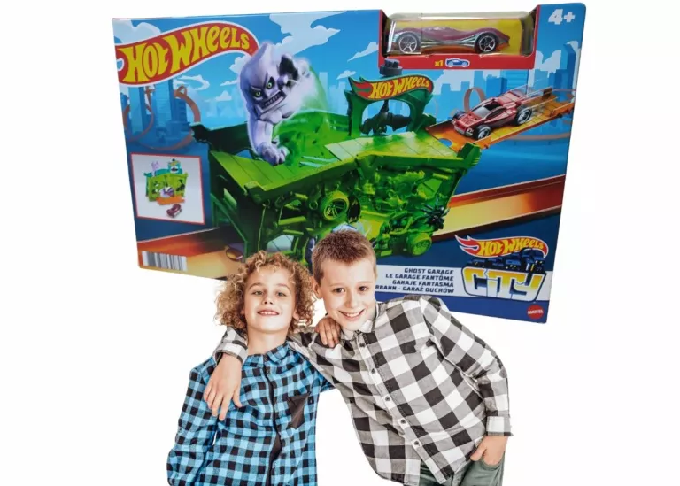 ZESTAW HOT WHEELS FJN38 GHOST GARAGE NAWIEDZONY GARAŻ Z AUTKIEM