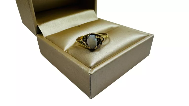 ZŁOTY PIERŚCIONEK OPAL PRÓBA 585 1,93G ROZMIAR 17