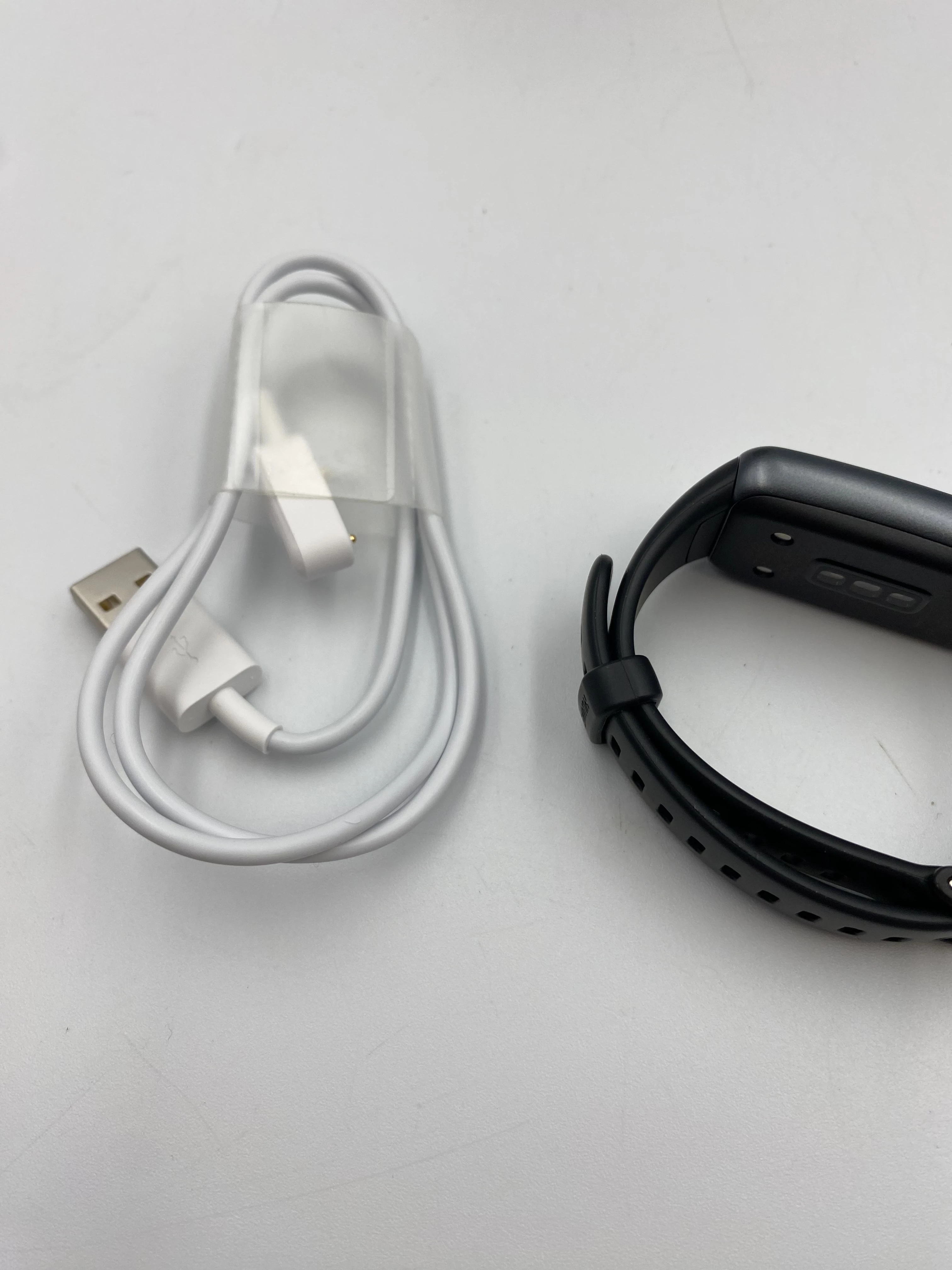 smartwatch-huawei-band-6-rodzaj-231461-360437