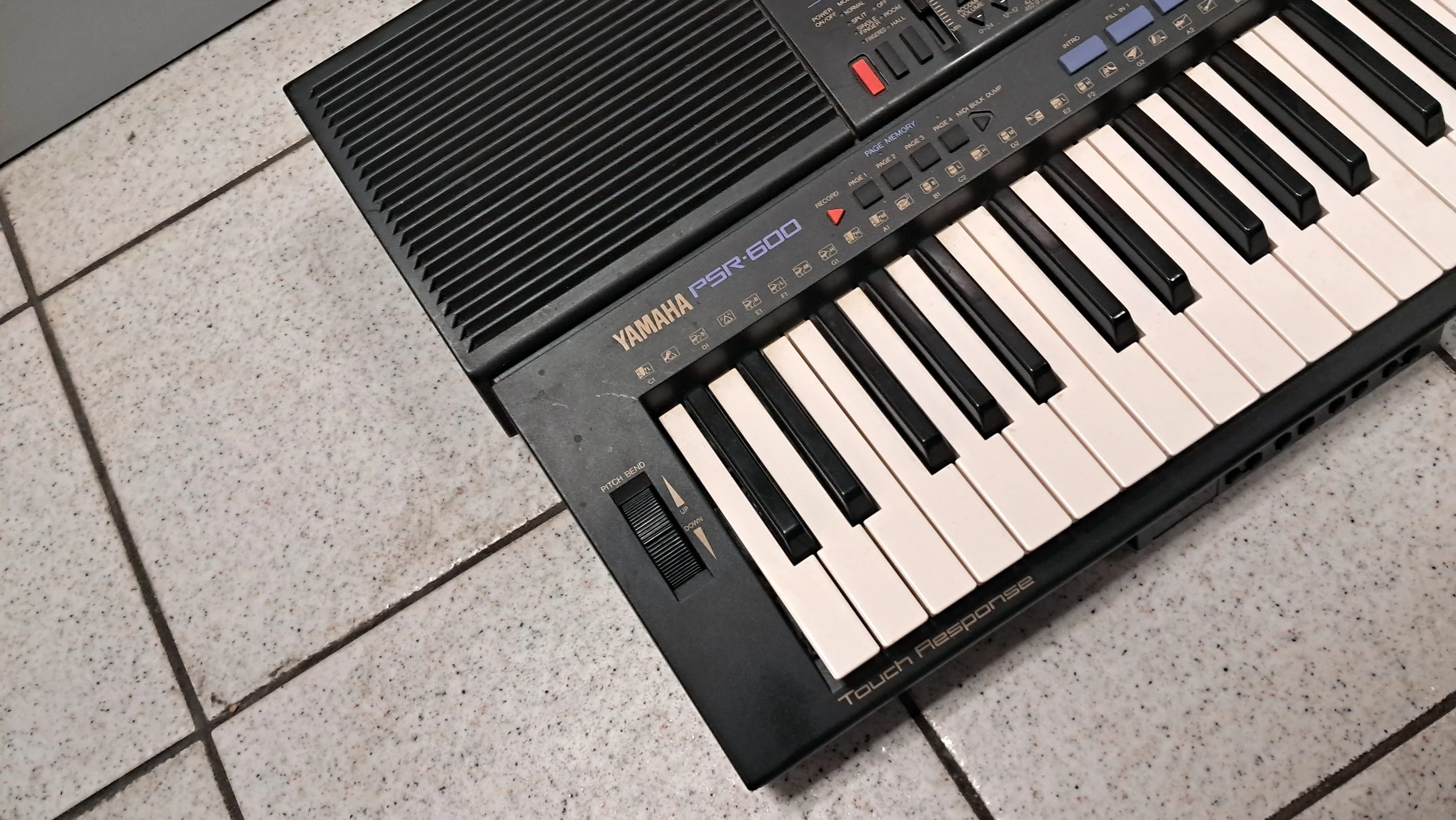 keyboard-yamaha-psr-600-stan-11323-2