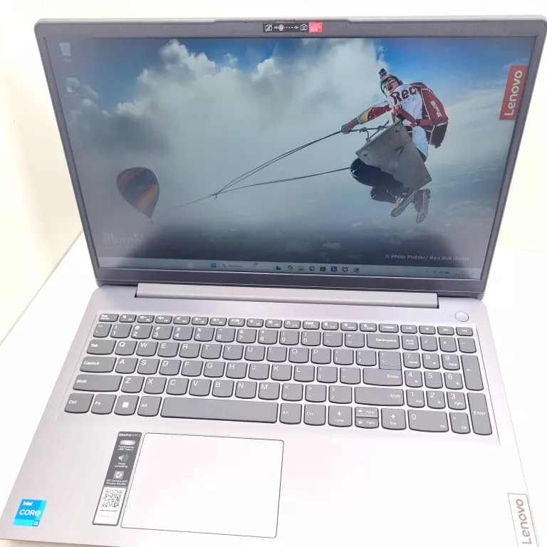 LAPTOP LENOVO IDEAPAD 3 15IAU7 15,6 " INTEL CORE I3 8 GB / 512 GB