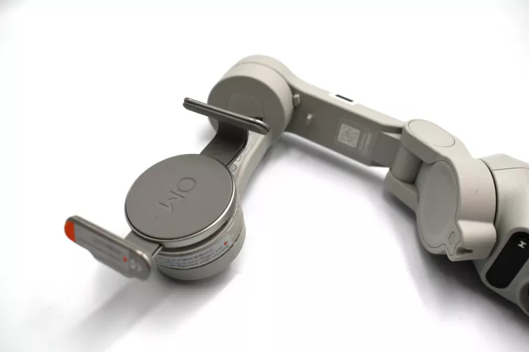 STABILIZATOR MECHANICZNY GIMBAL DJI OSMO MOBILE SE SREBRNY