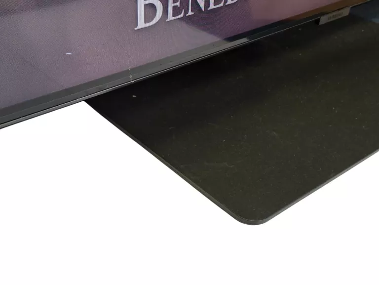 TELEWIZOR QLED SAMSUNG QE65Q80BAT 65" 4K UHD SMART TV DVB-T 2 - OPIS